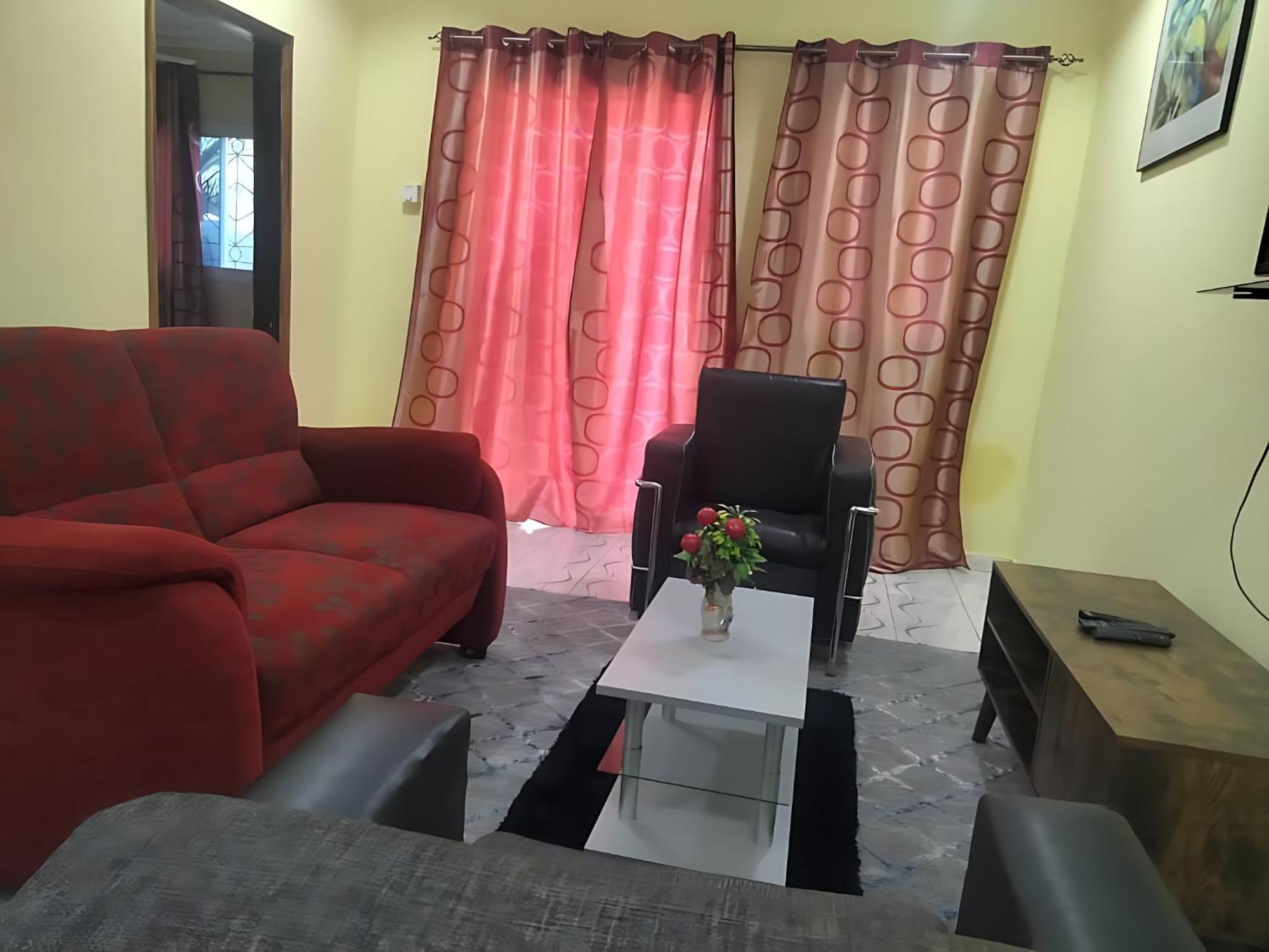 Faith And Grace Guest House Lamin Bagian luar foto