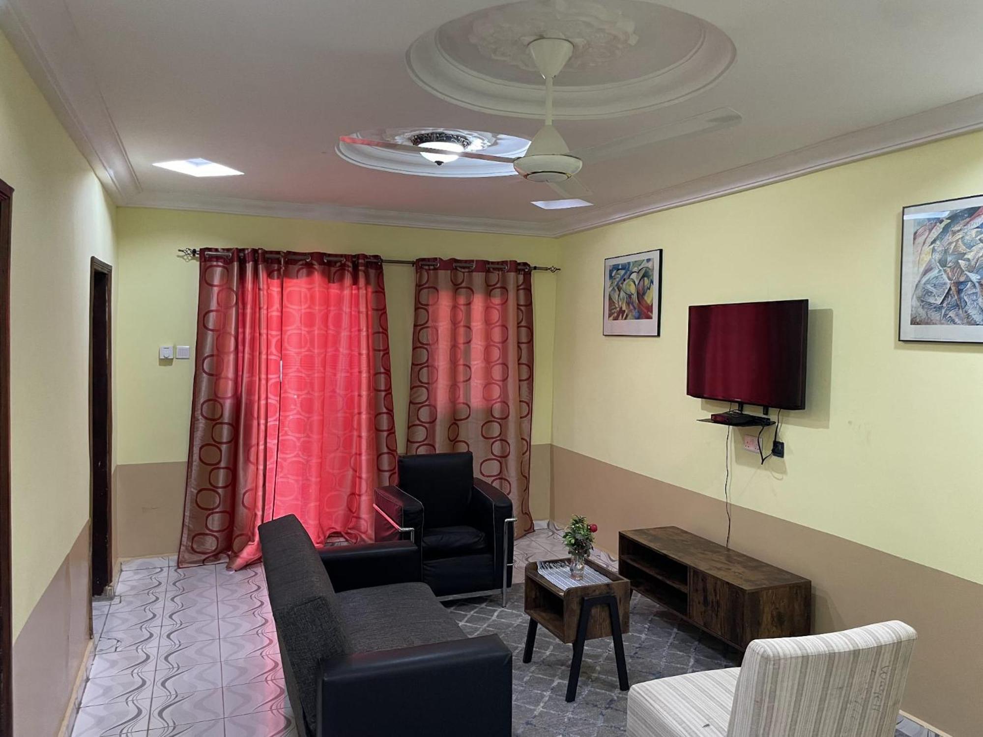 Faith And Grace Guest House Lamin Bagian luar foto
