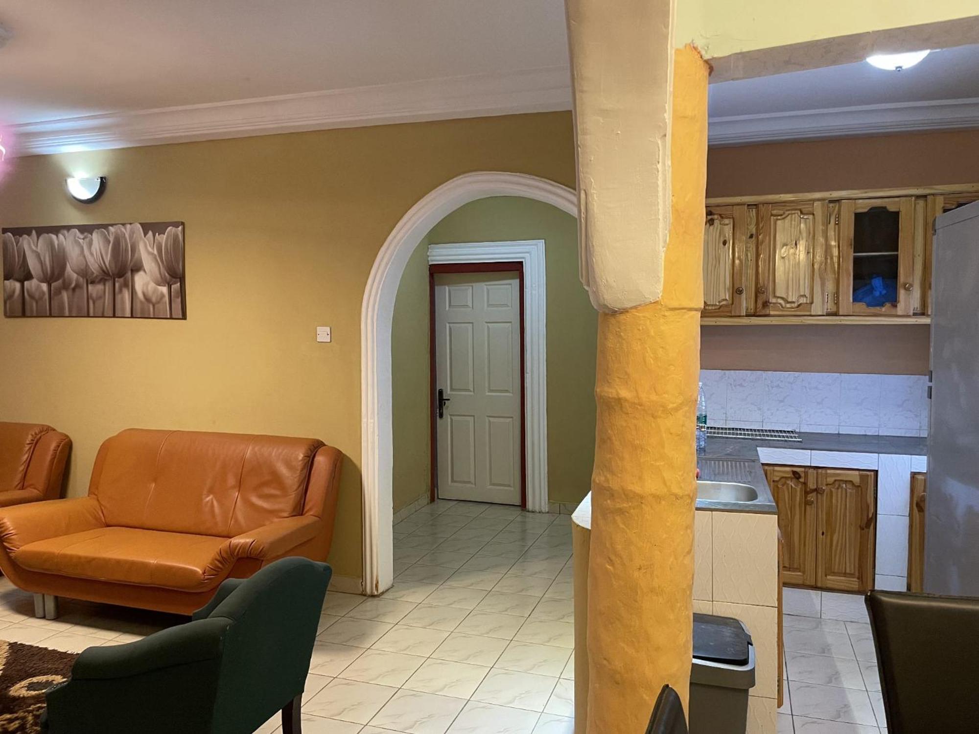 Faith And Grace Guest House Lamin Bagian luar foto